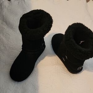 BearPaw Black Shearling Boots